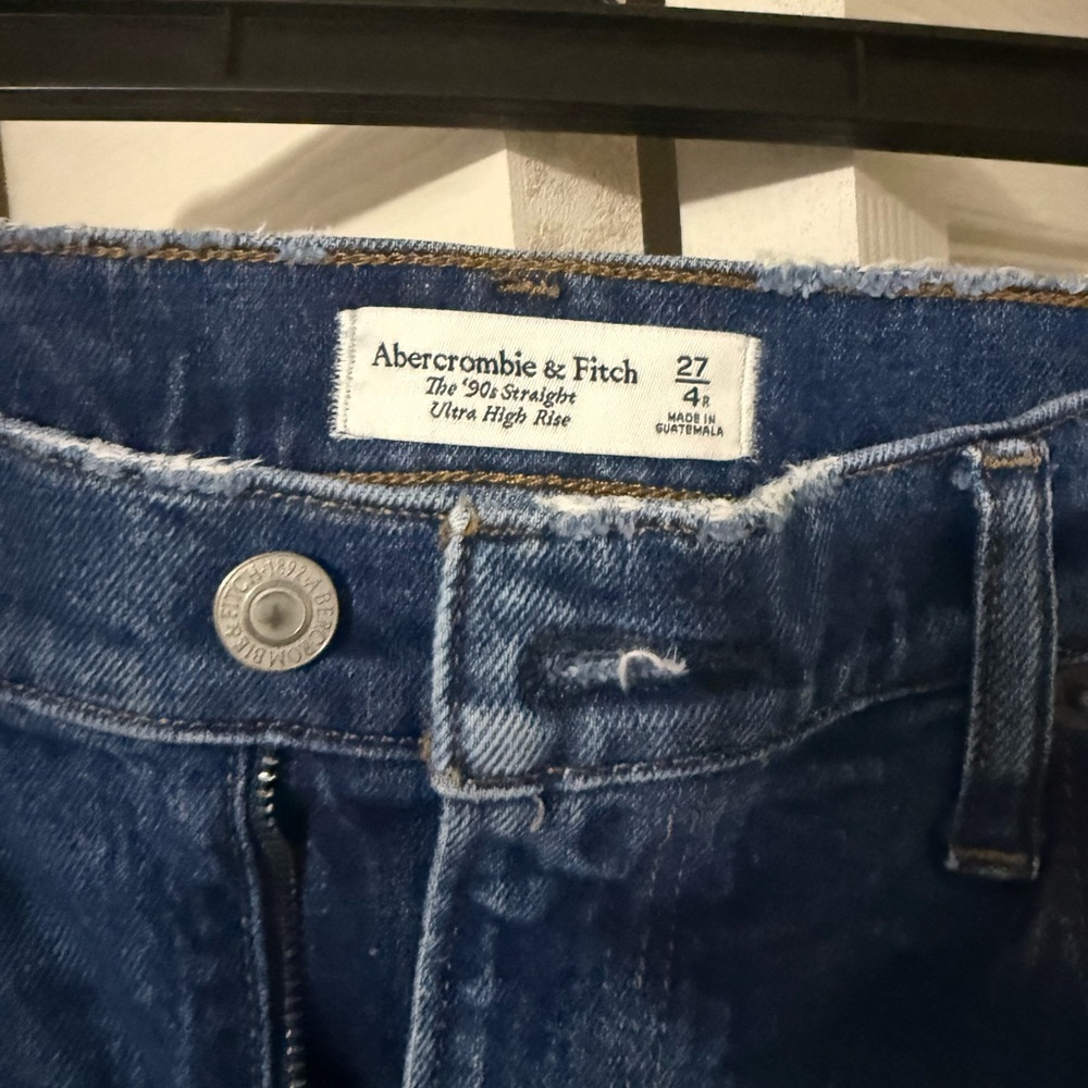 Abercrombie & Fitch Ultra High Rise Jeans